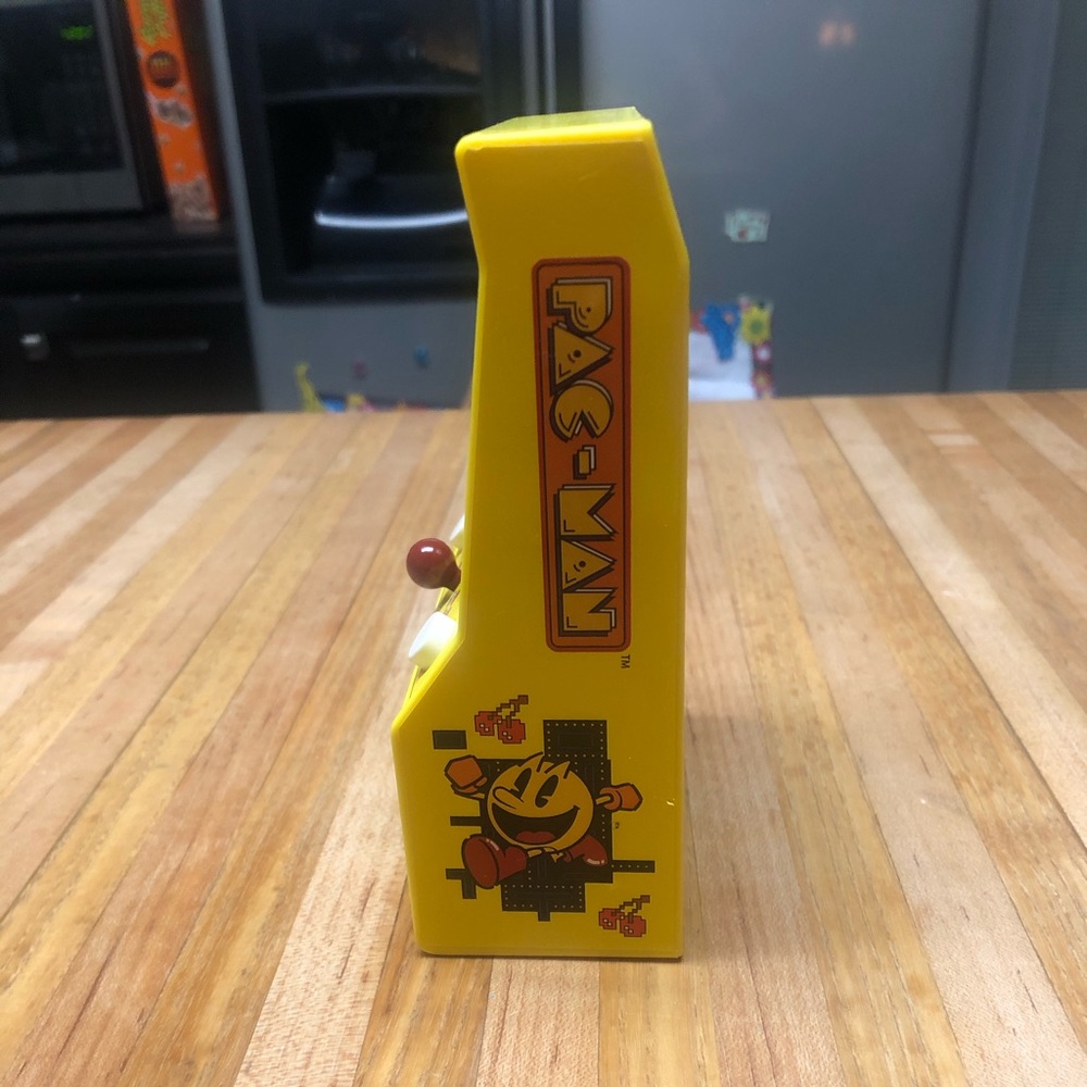 Miniature Pac-man Arcade Game - Picture 2 of 5